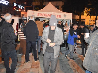 DÜZCE MERKEZ CAMİİNDE KANDİL