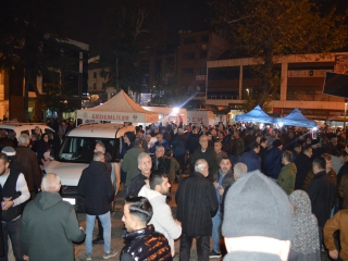 DÜZCE MERKEZ CAMİİNDE KANDİL