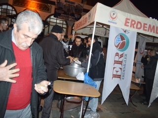 DÜZCE MERKEZ CAMİİNDE KANDİL