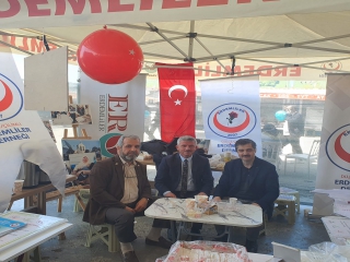 ÇEFES EĞİTİM FESTİVALİNDE STANT AÇTIK
